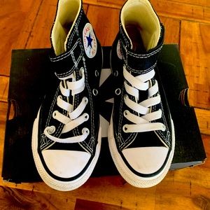 COPY - Chuck Taylor all star easy-on. Youth size 11.